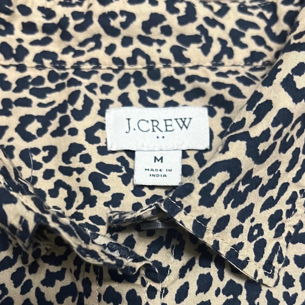 J. Crew Cotton Shirt in Signature Fit Button Down Blouse Leopard Size Medium - Picture 3 of 5